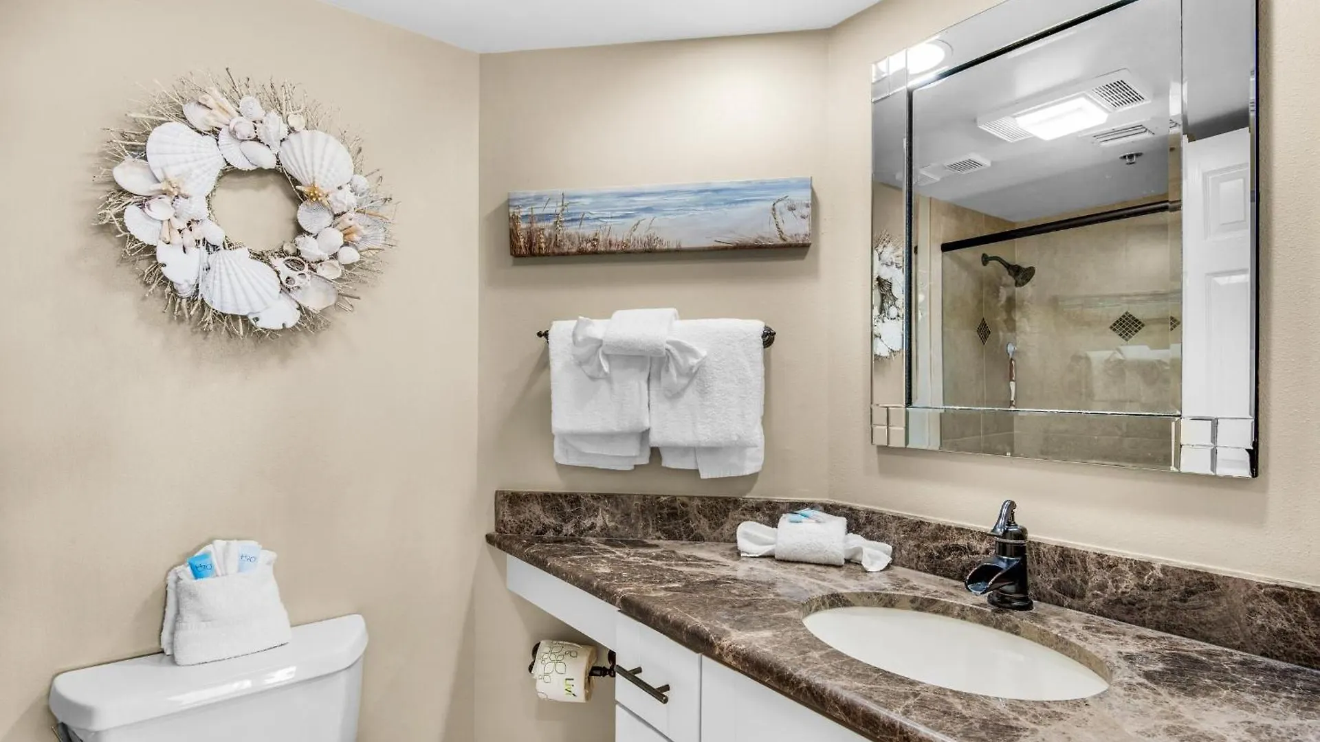 East Pass 102 Apartment Destin