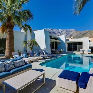 Plush Pad Permit# 2937 Holiday home Palm Springs