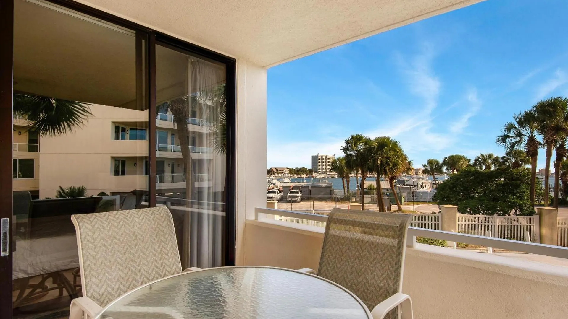 East Pass 102 Apartment Destin